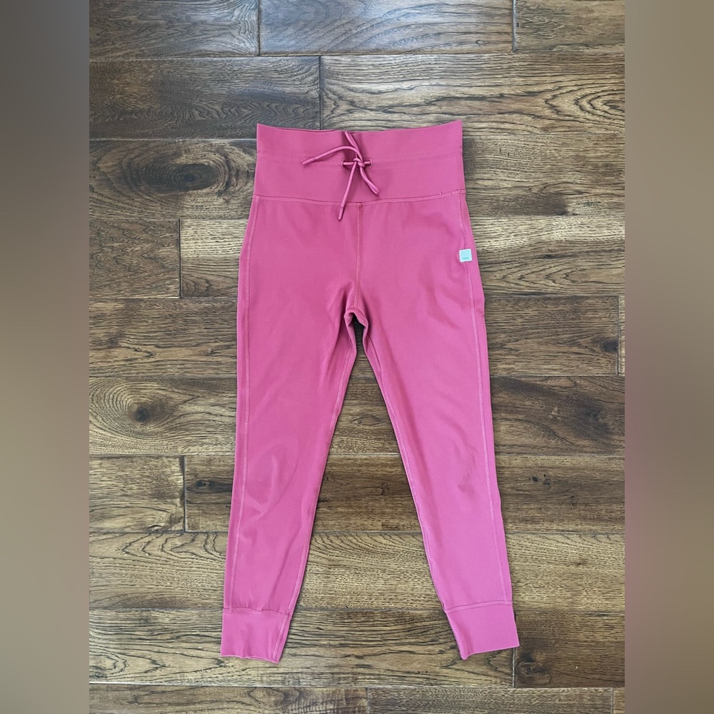Vuori Daily Legging in Sienna, Size Medium